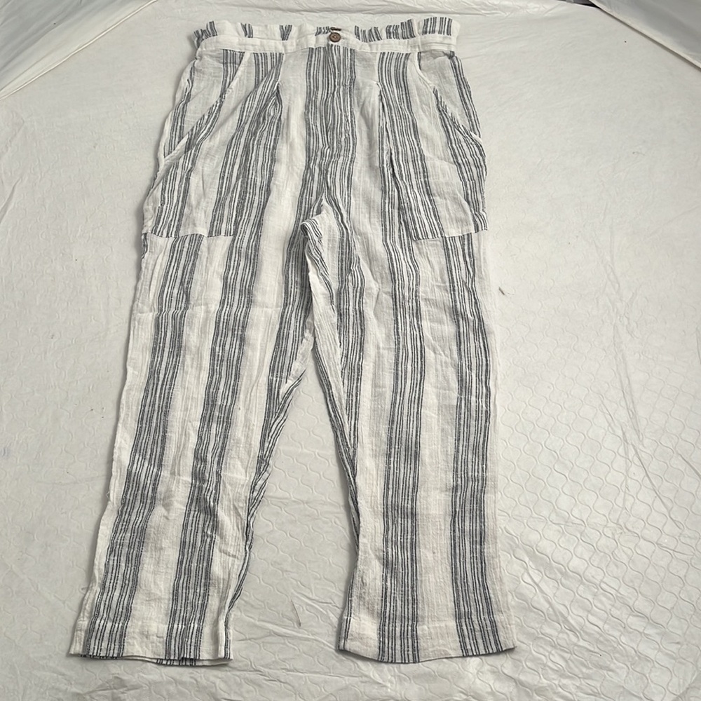 Free People Semi Sweet paper bag waist pants in Ivory Combo white navy - Picture 2 of 8